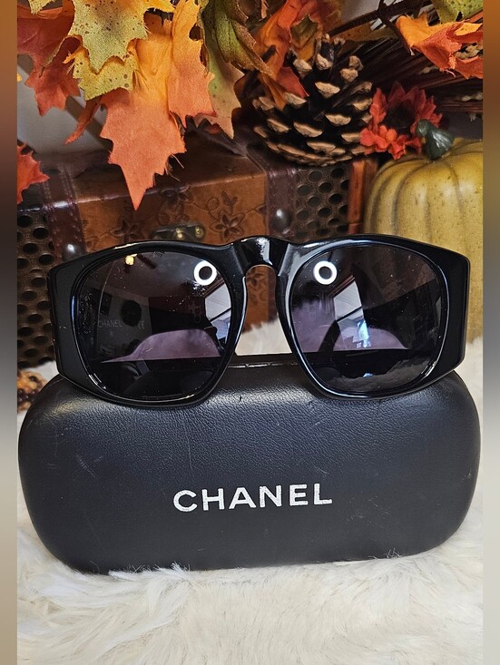 CHANEL Accessories - Authentic Vintage 80s Chanel Quilted CC Logo Sunglasses 01450 94305 w/ Case